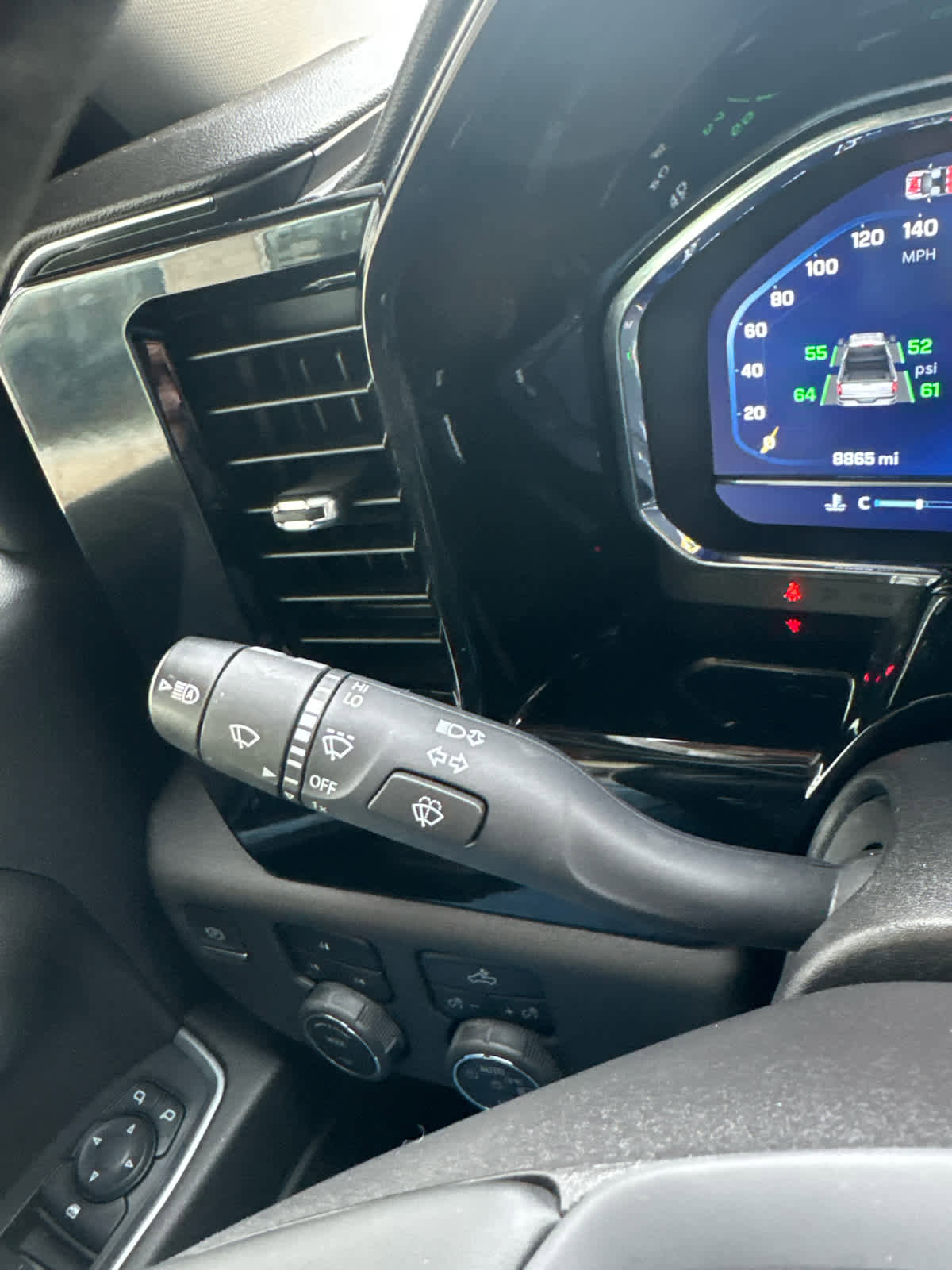 Used 2024 Chevrolet Silverado 2500 LT w/ Convenience Package image 21