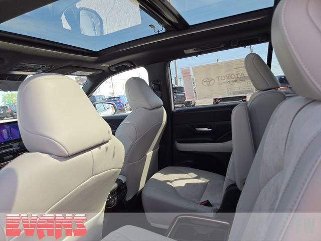 New 2026 Toyota Grand Highlander AWD Hybrid image 26