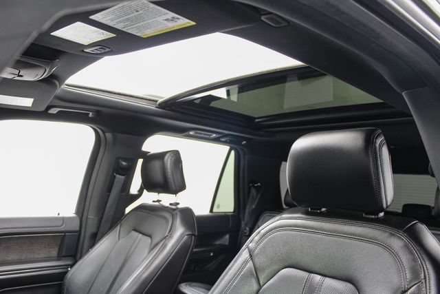 Used 2019 Ford Expedition Limited w/ Equipment Group 302A AWD/4WD image 27