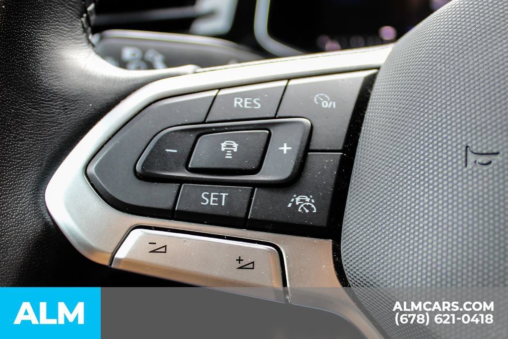 Used 2025 Volkswagen Jetta Sport FWD image 21