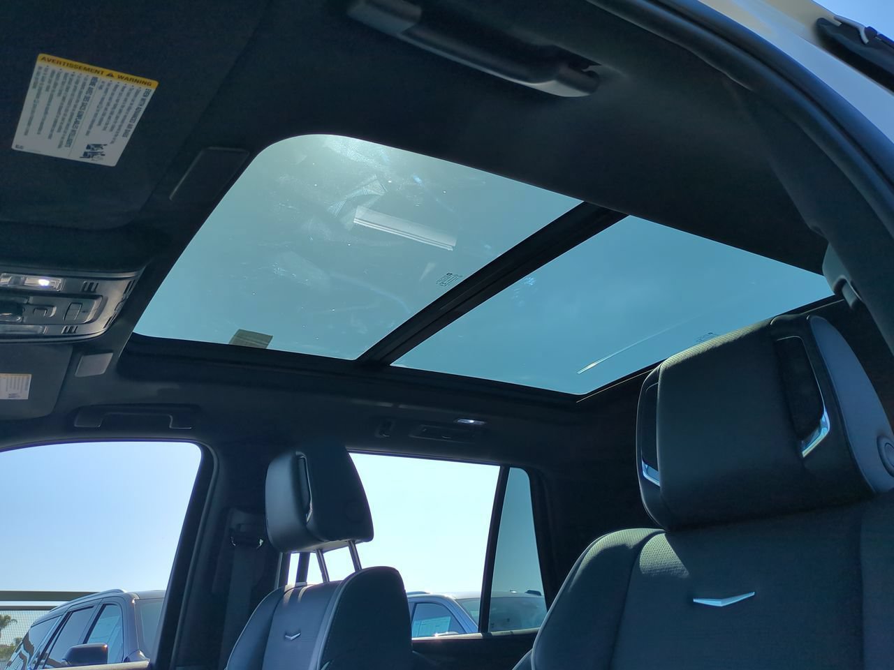 Used 2022 Cadillac Escalade Premium Luxury RWD image 19