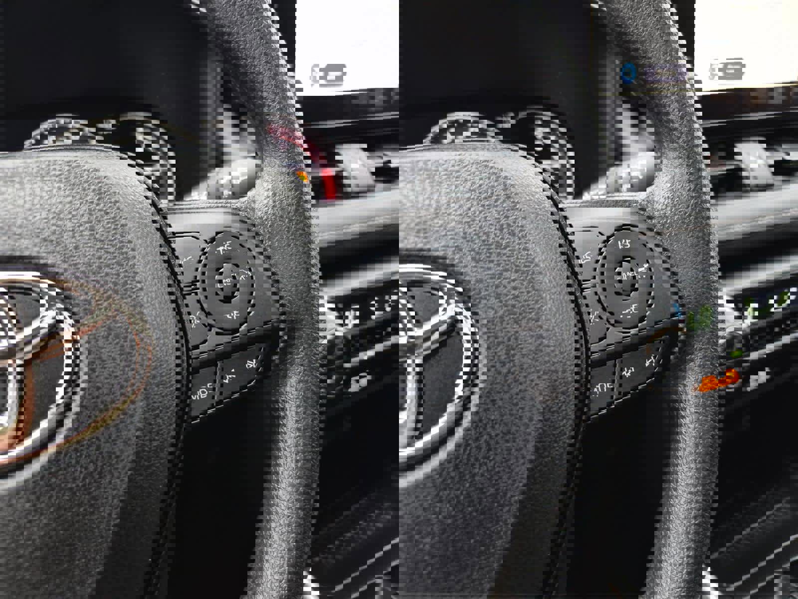 Used 2023 Toyota RAV4 XLE w/ Convenience Package image 21