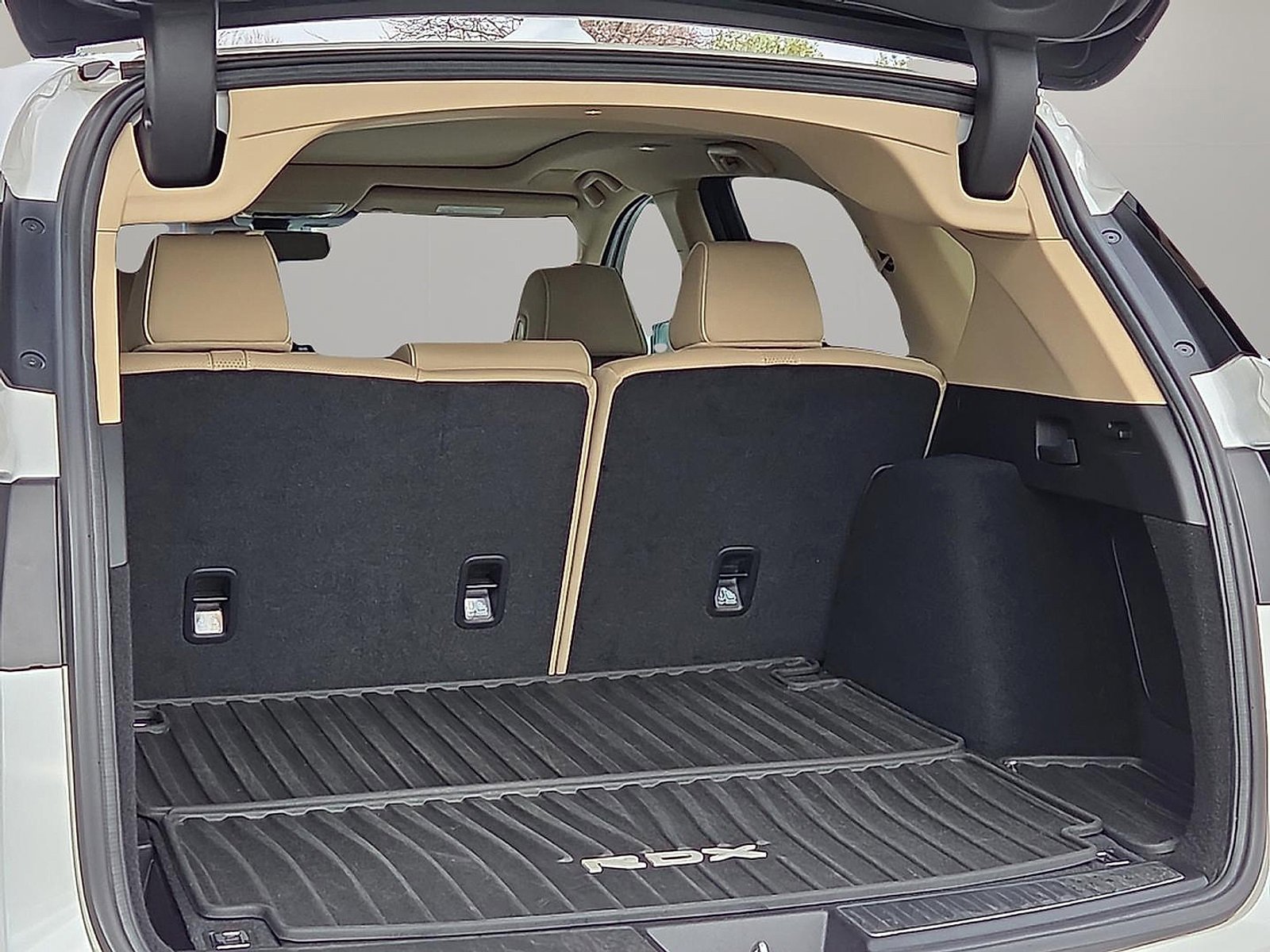 Used 2021 Acura RDX FWD w/ Advance Package image 9