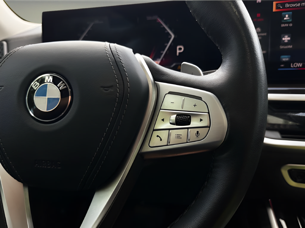 Used 2023 BMW X7 xDrive40i w/ Premium Package AWD/4WD image 12