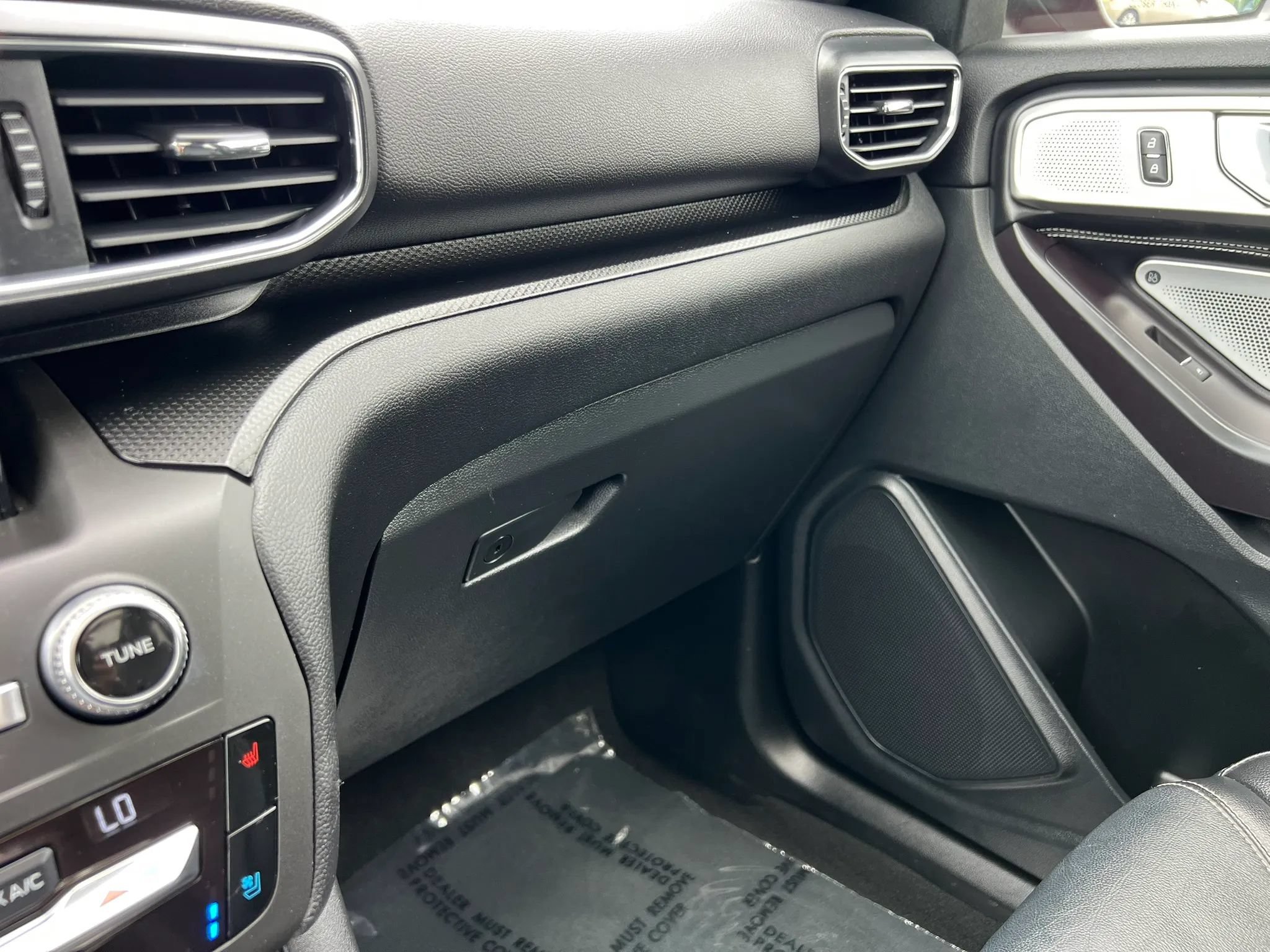 Used 2020 Ford Explorer ST w/ Premium Technology Package AWD/4WD image 36