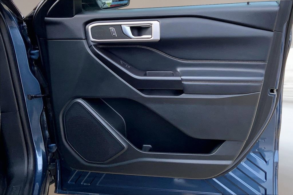 Used 2020 Ford Explorer XLT w/ Equipment Group 202A image 22