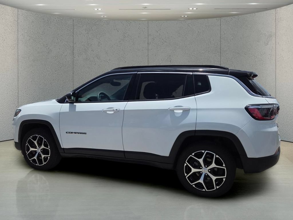 Used 2024 Jeep Compass Limited AWD/4WD image 8