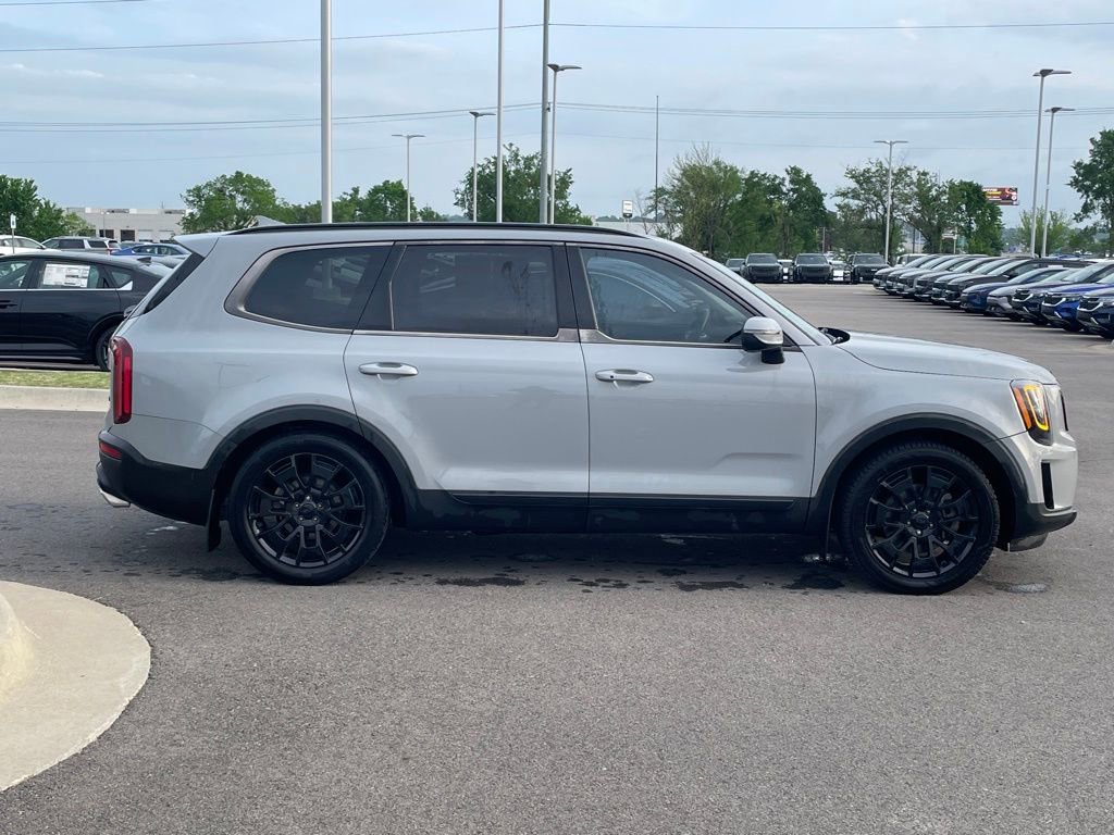 Used 2021 Kia Telluride EX w/ EX Premium Package AWD/4WD image 8