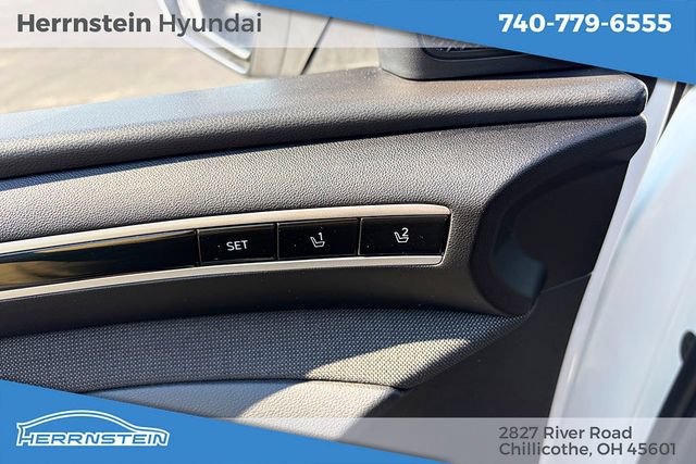 Used 2023 Hyundai Tucson Limited w/ Cargo Package AWD/4WD image 16