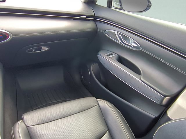 Certified 2022 Genesis GV70 2.5T w/ Advanced Package image 13