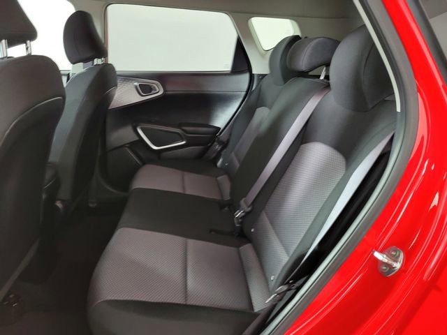 Used 2023 Kia Soul LX image 15