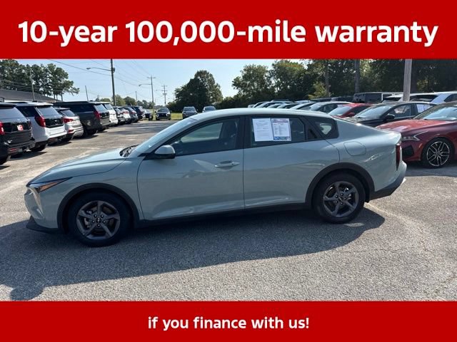 Used 2025 Kia K4 FWD image 2