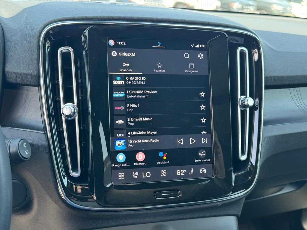 Used 2023 Volvo XC40 Recharge Ultimate AWD/4WD image 13