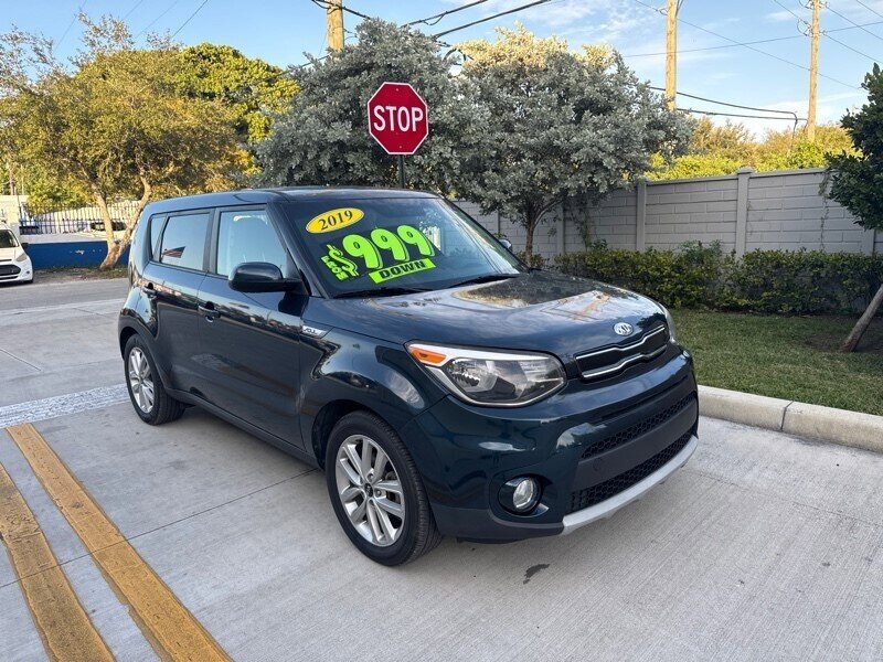 Used 2019 Kia Soul + FWD image 3