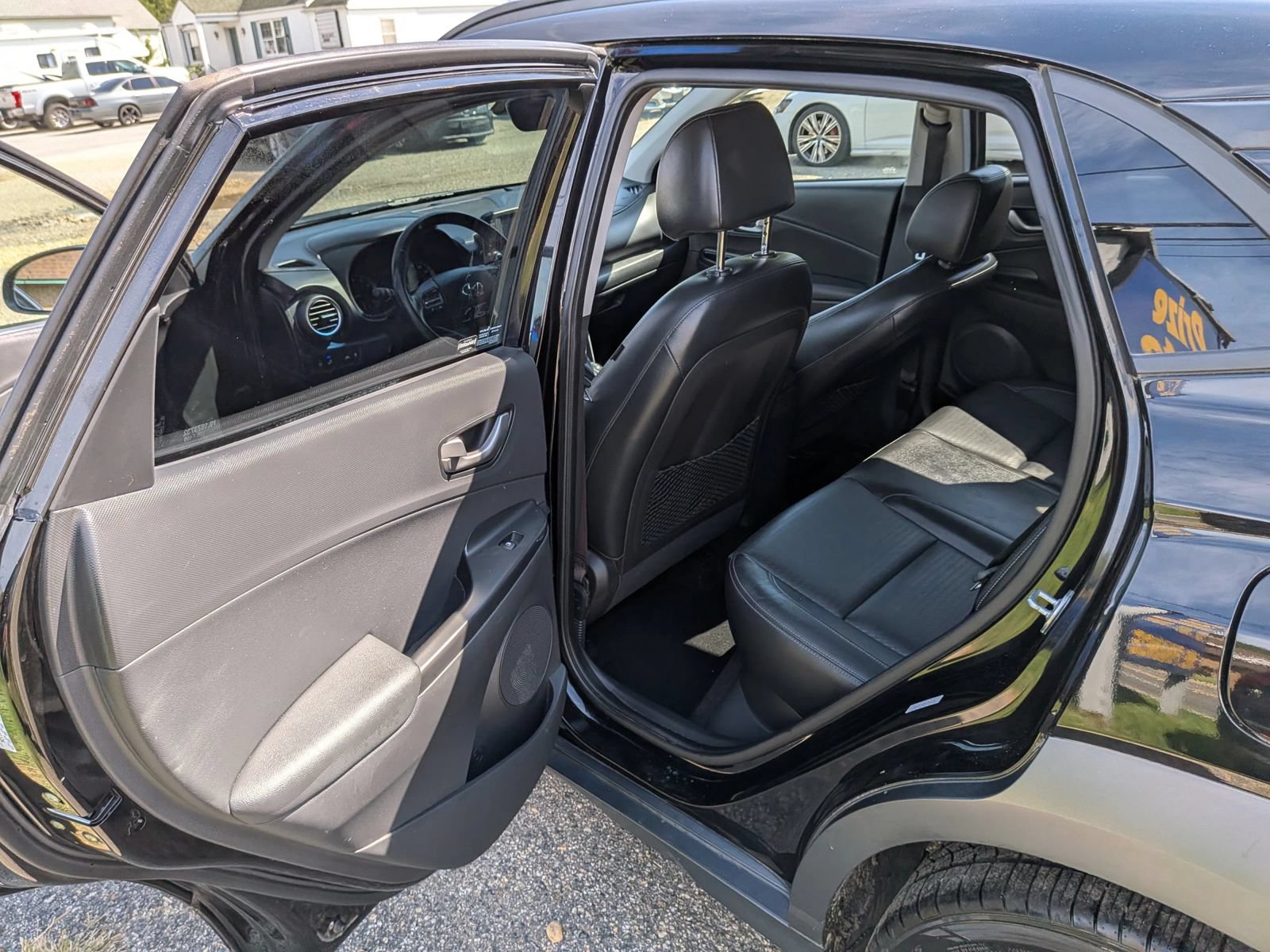 Used 2021 Hyundai Kona Limited AWD/4WD image 28