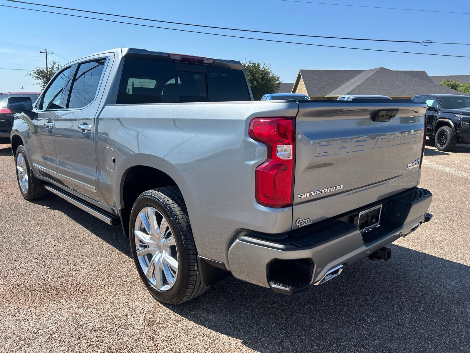 Used 2026 Chevrolet Silverado 1500 High Country AWD/4WD video 3