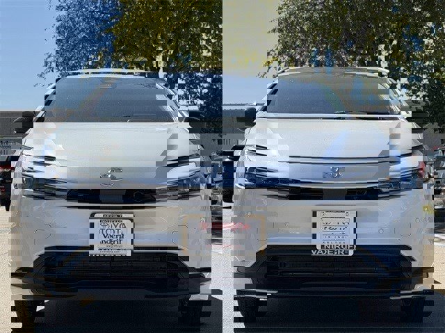 New 2026 Toyota Prius LE image 7