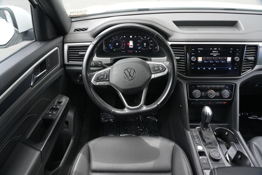 Used 2020 Volkswagen Atlas Cross Sport SEL AWD/4WD image 16