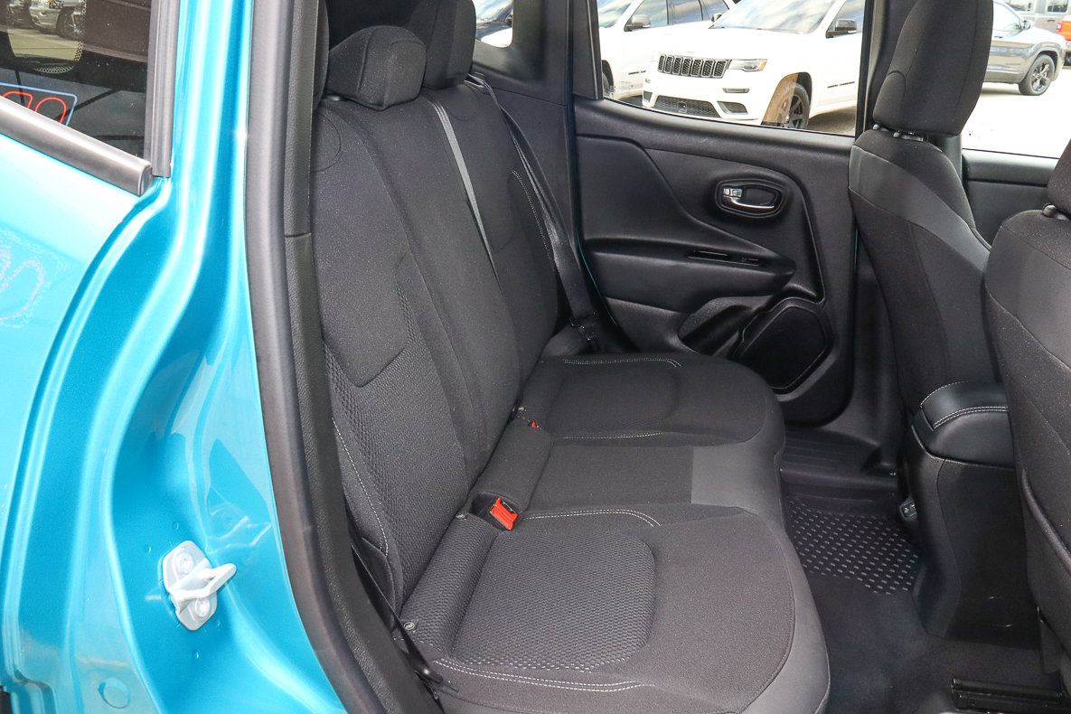 Used 2022 Jeep Renegade Altitude image 19