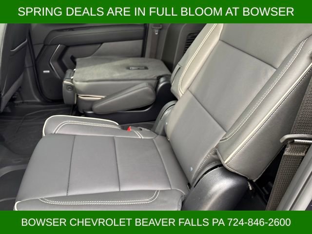 New 2026 Chevrolet Suburban Premier image 6