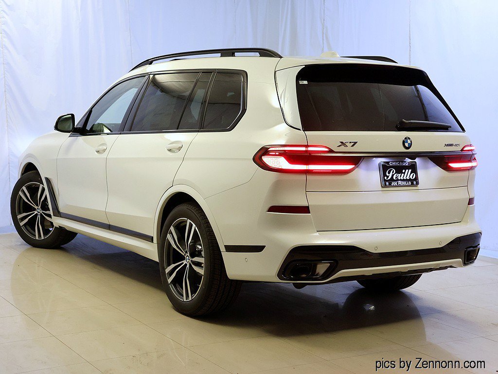 Used 2027 BMW X7 xDrive40i w/ Executive Package AWD/4WD image 3