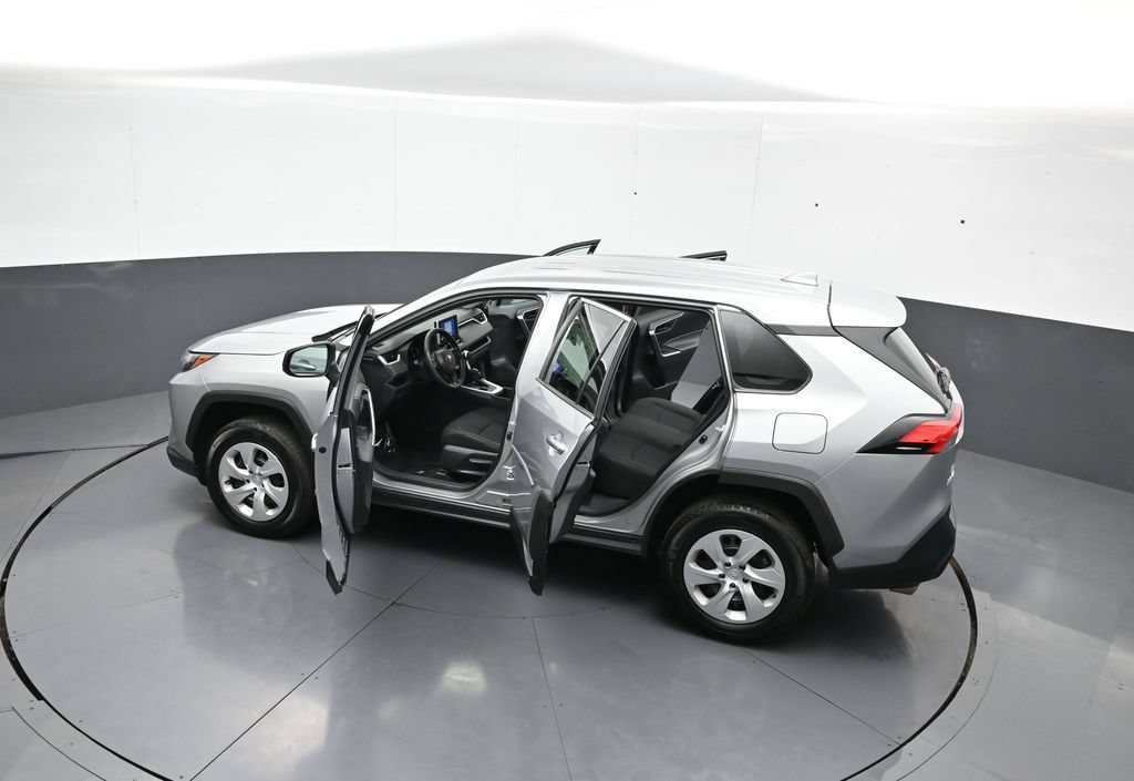 Certified 2024 Toyota RAV4 LE AWD/4WD image 43
