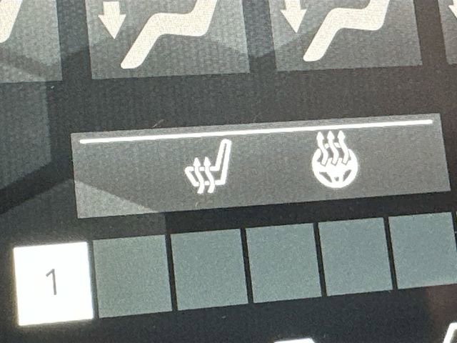 Used 2020 Jeep Cherokee Latitude Plus w/ Cold Weather Group image 16