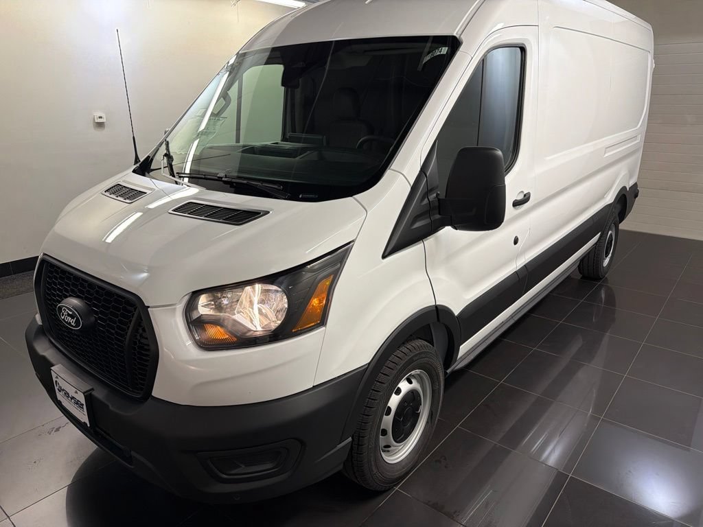 New 2026 Ford Transit 250 148 Medium Roof RWD image 3