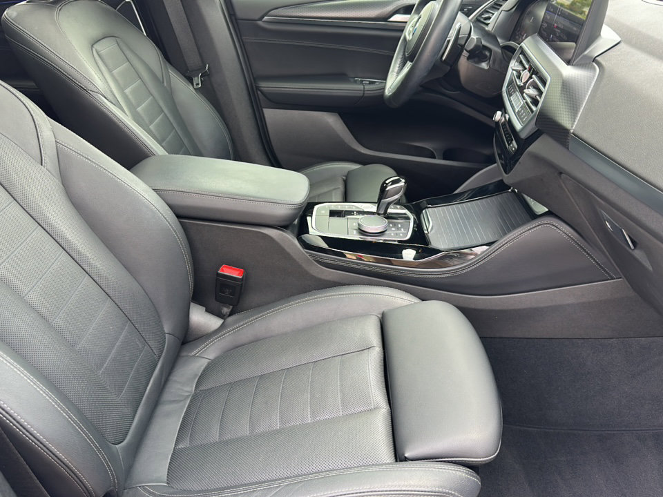 Used 2022 BMW X4 xDrive30i w/ M Sport Package 2 AWD/4WD image 25