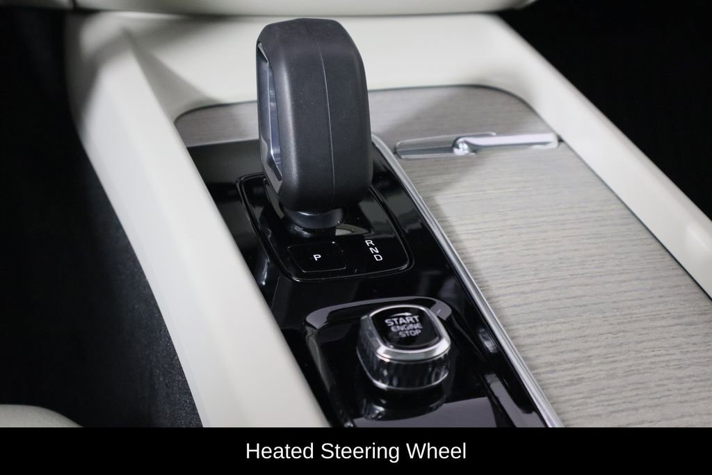 Used 2023 Volvo XC60 B5 Plus w/ Climate Package image 13