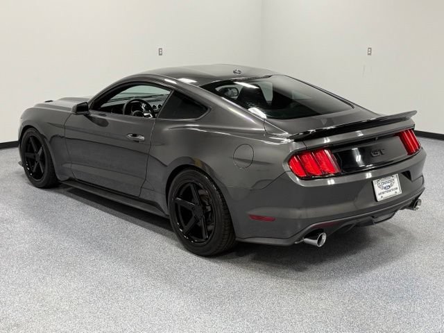 Used 2017 Ford Mustang GT Premium w/ GT Performance Package RWD image 6