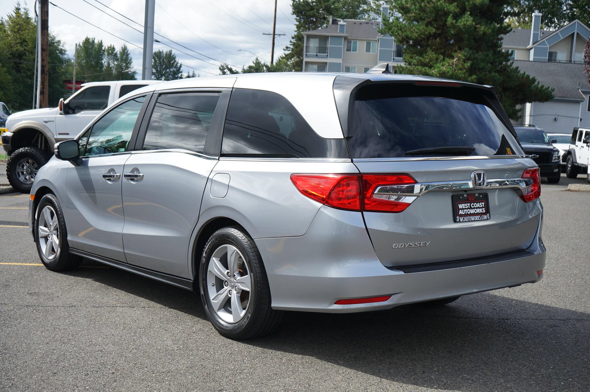Used 2019 Honda Odyssey EX image 3