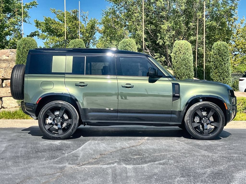 New 2026 Land Rover Defender 110 X-Dynamic SE AWD/4WD image 6