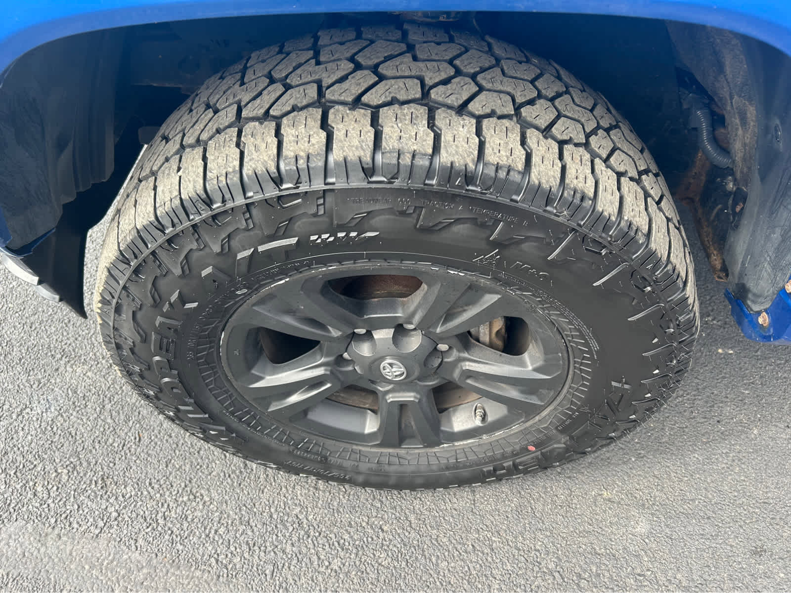 Used 2017 Toyota Tacoma TRD Sport w/ Tow Package (A/T) image 28