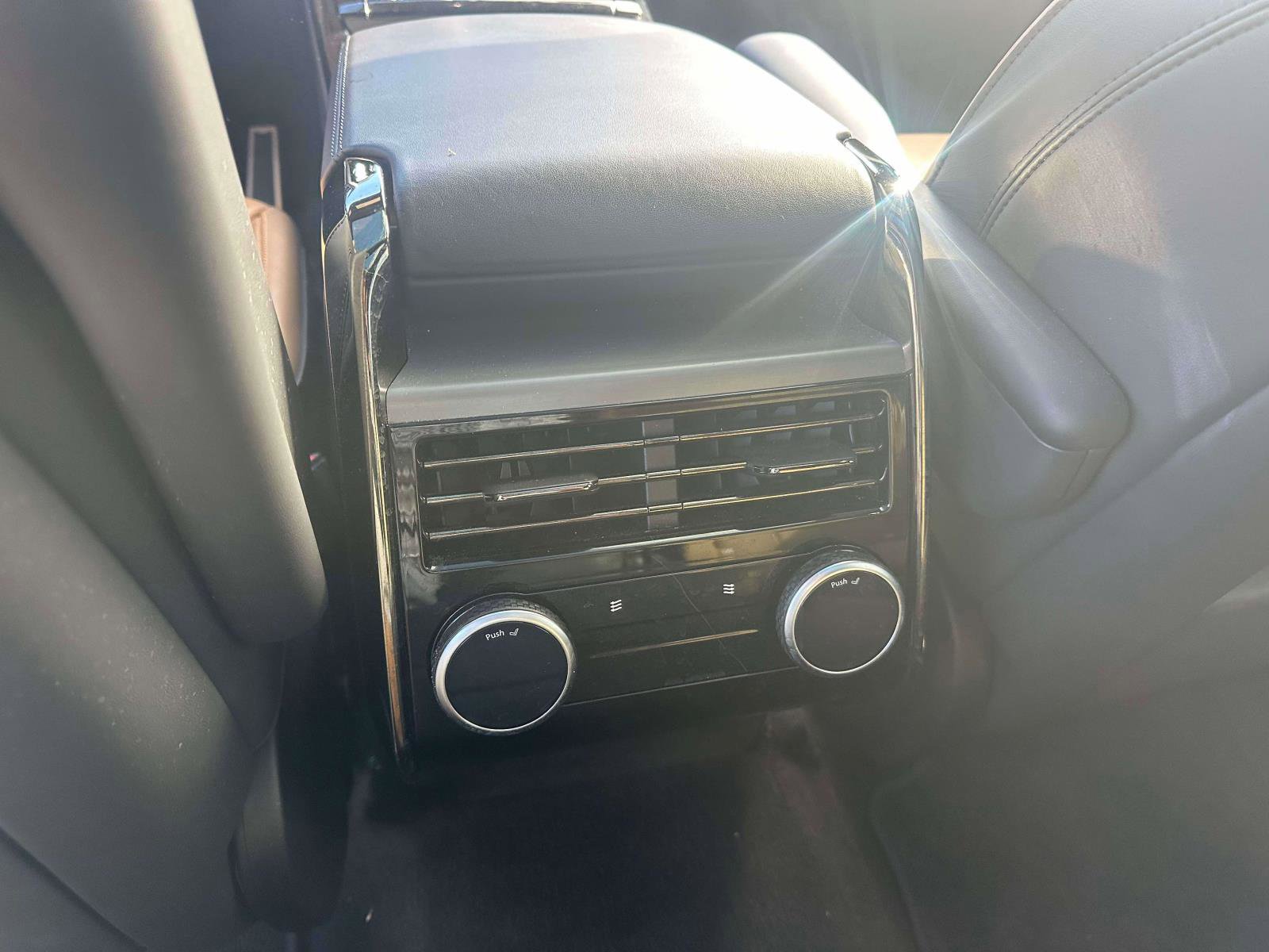 Used 2024 Land Rover Range Rover Sport Dynamic SE image 11