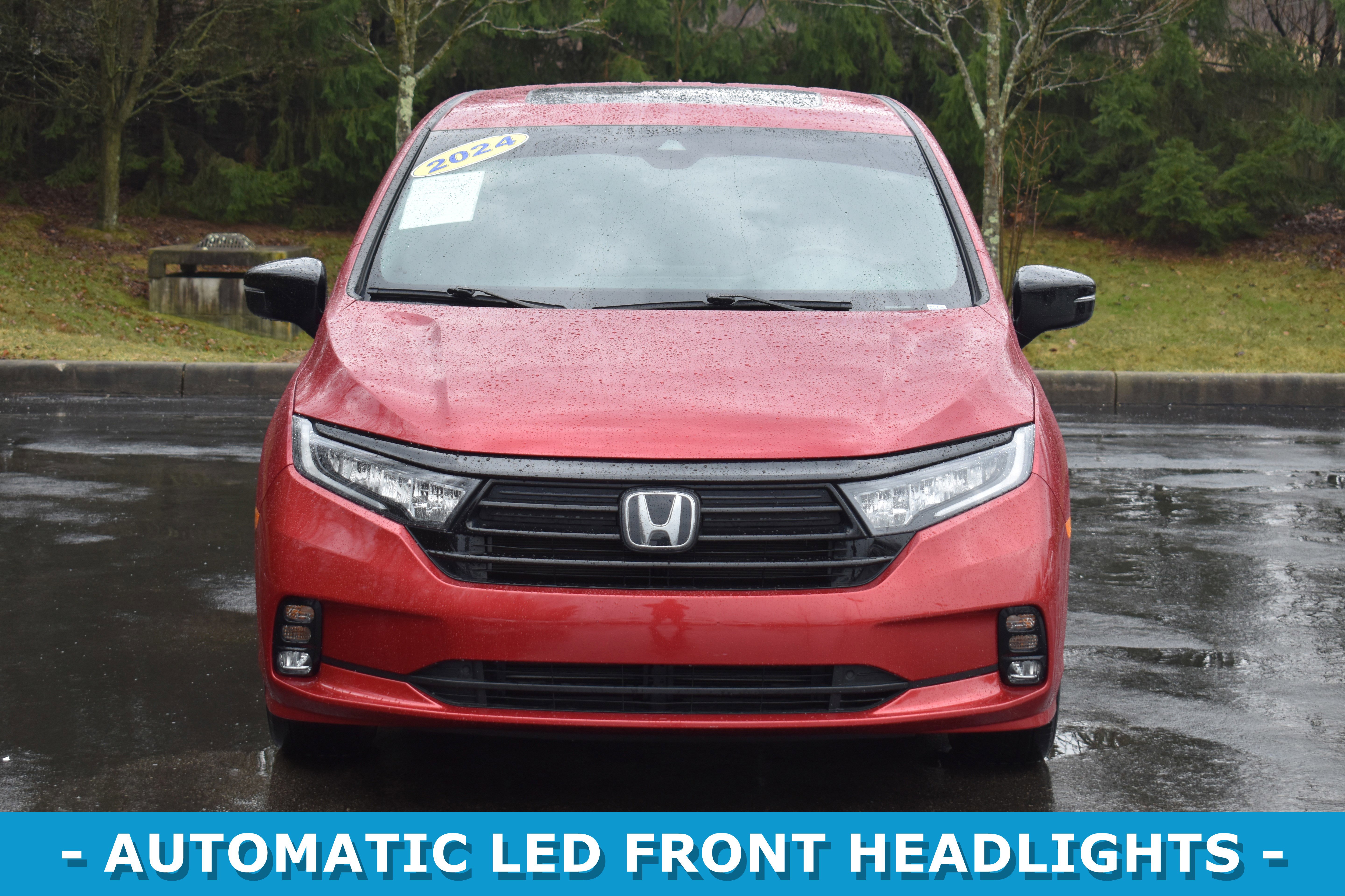 Certified 2024 Honda Odyssey Sport image 2