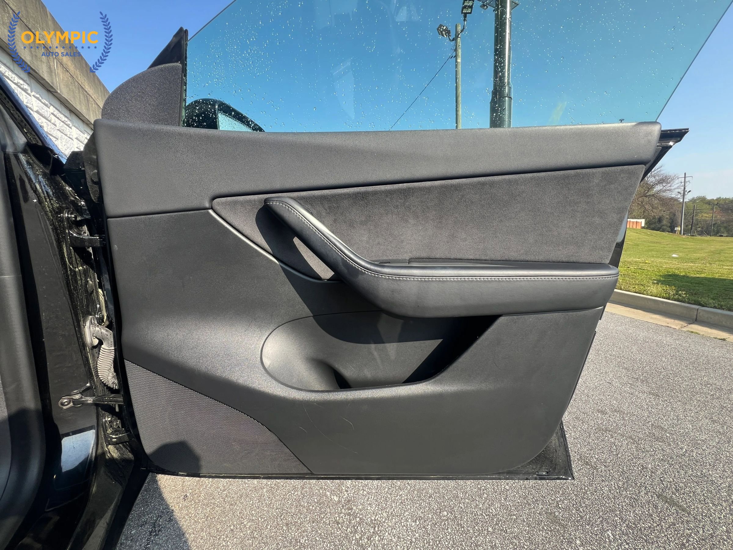 Used 2021 Tesla Model Y 2WD image 37