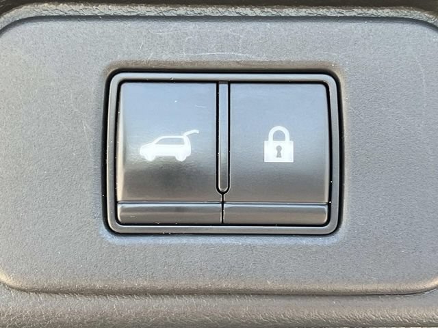 Used 2021 Nissan Rogue SL FWD image 24
