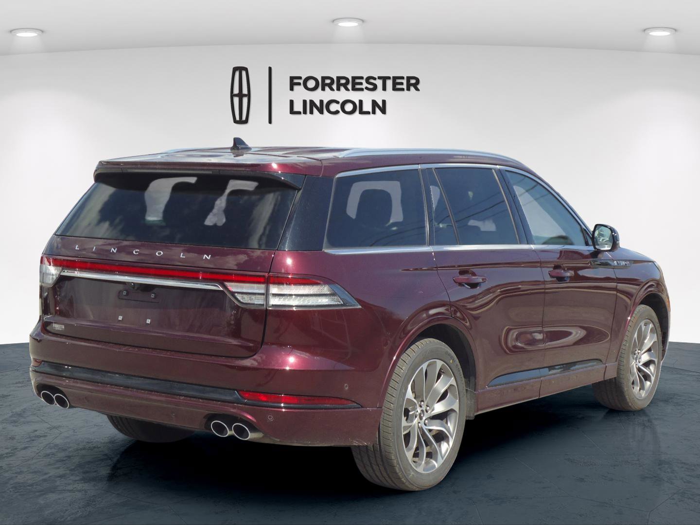 Used 2021 Lincoln Aviator Grand Touring w/ Equipment Group 301A image 3
