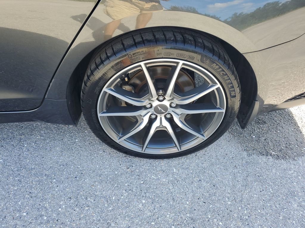 Used 2023 Genesis G70 2.0T image 19