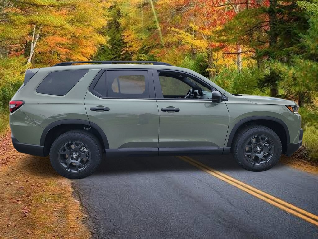 New 2026 Honda Pilot TrailSport image 2