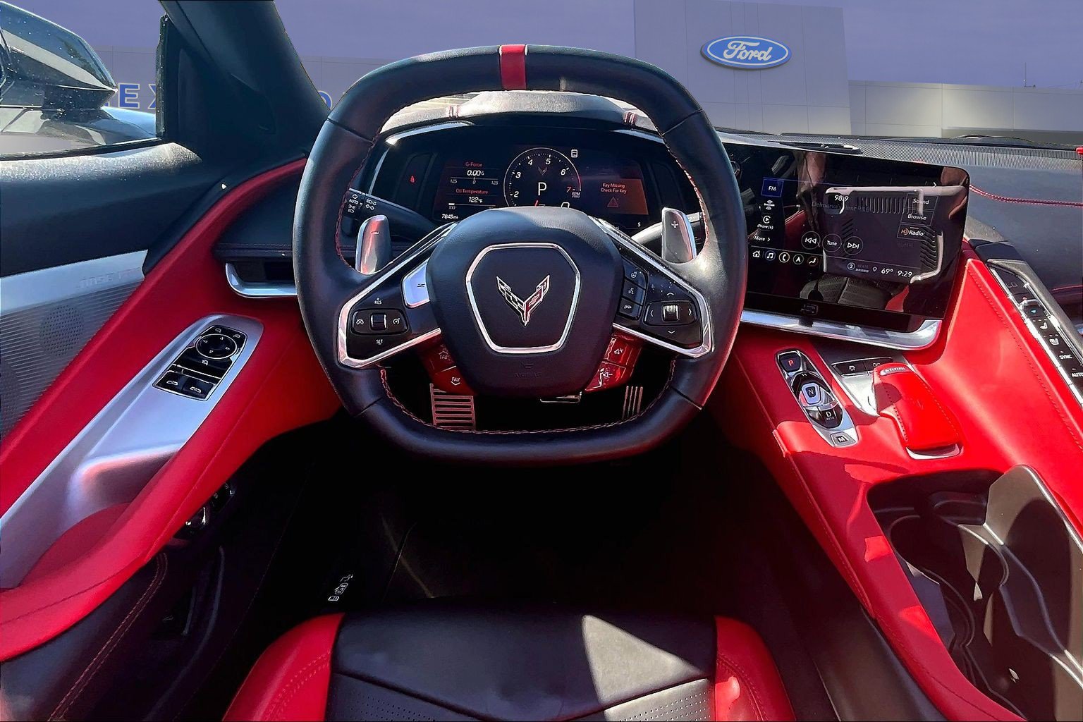 Used 2022 Chevrolet Corvette Stingray Preferred Cpe w/ Engine Appearance Package RWD image 8