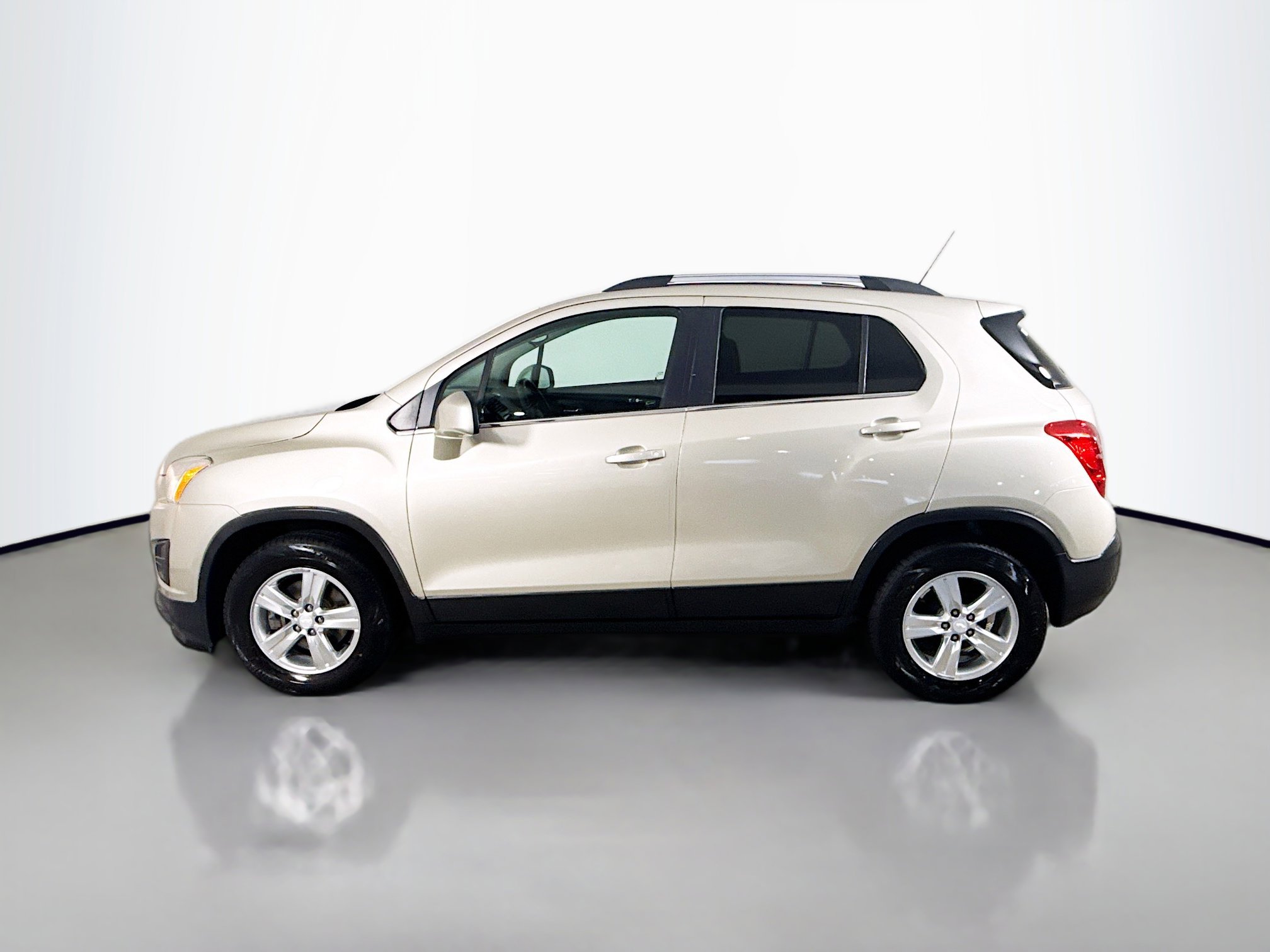 Used 2016 Chevrolet Trax LT image 6