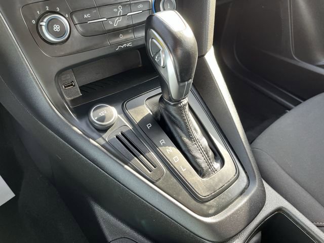 Used 2016 Ford Focus SE FWD image 21
