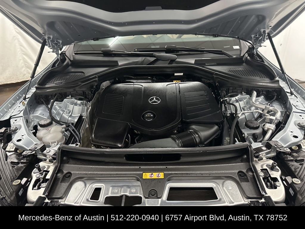 Used 2025 Mercedes-Benz GLC 300 image 32