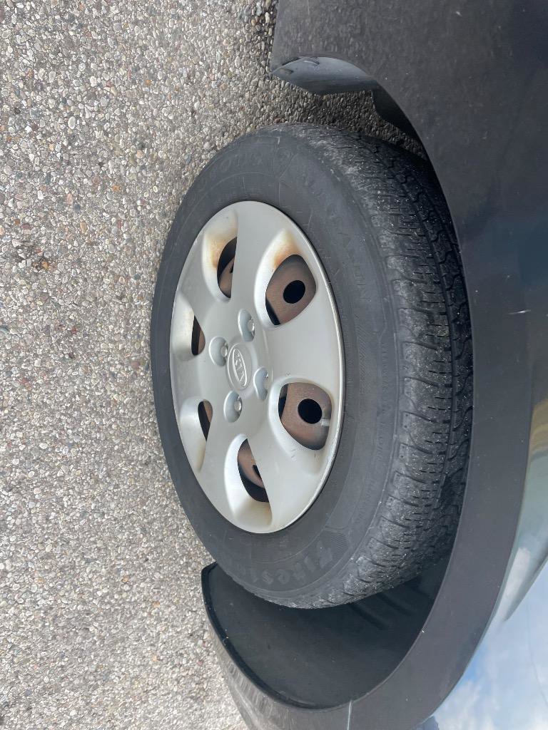 Used 2009 Kia Spectra EX image 16