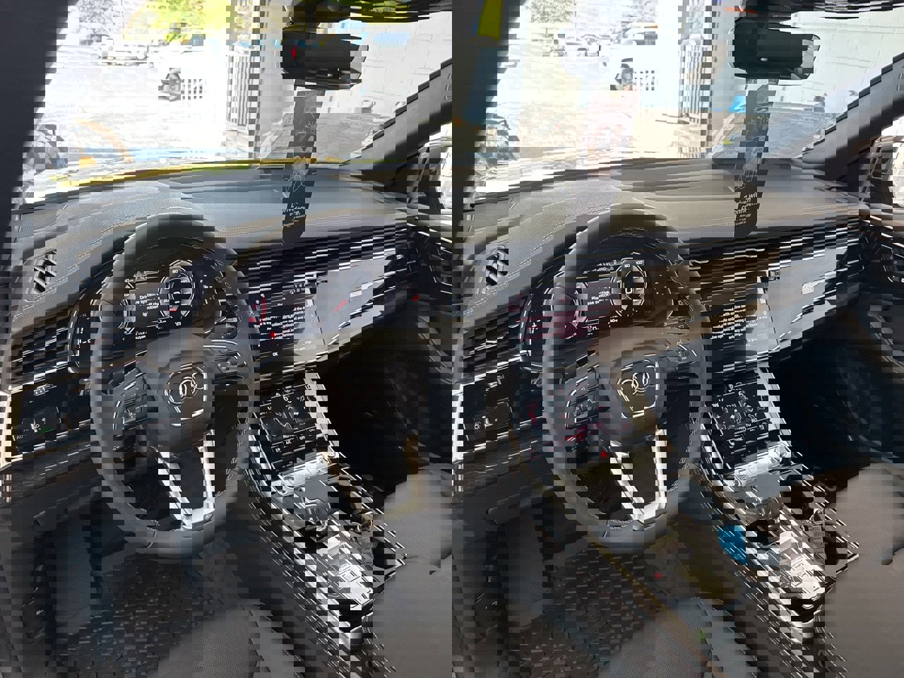 New 2025 Audi Q8 Premium Plus image 17