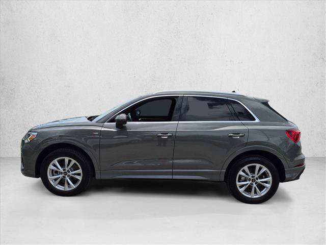 Used 2022 Audi Q3 2.0T Premium Plus w/ Premium Plus Package AWD/4WD image 8