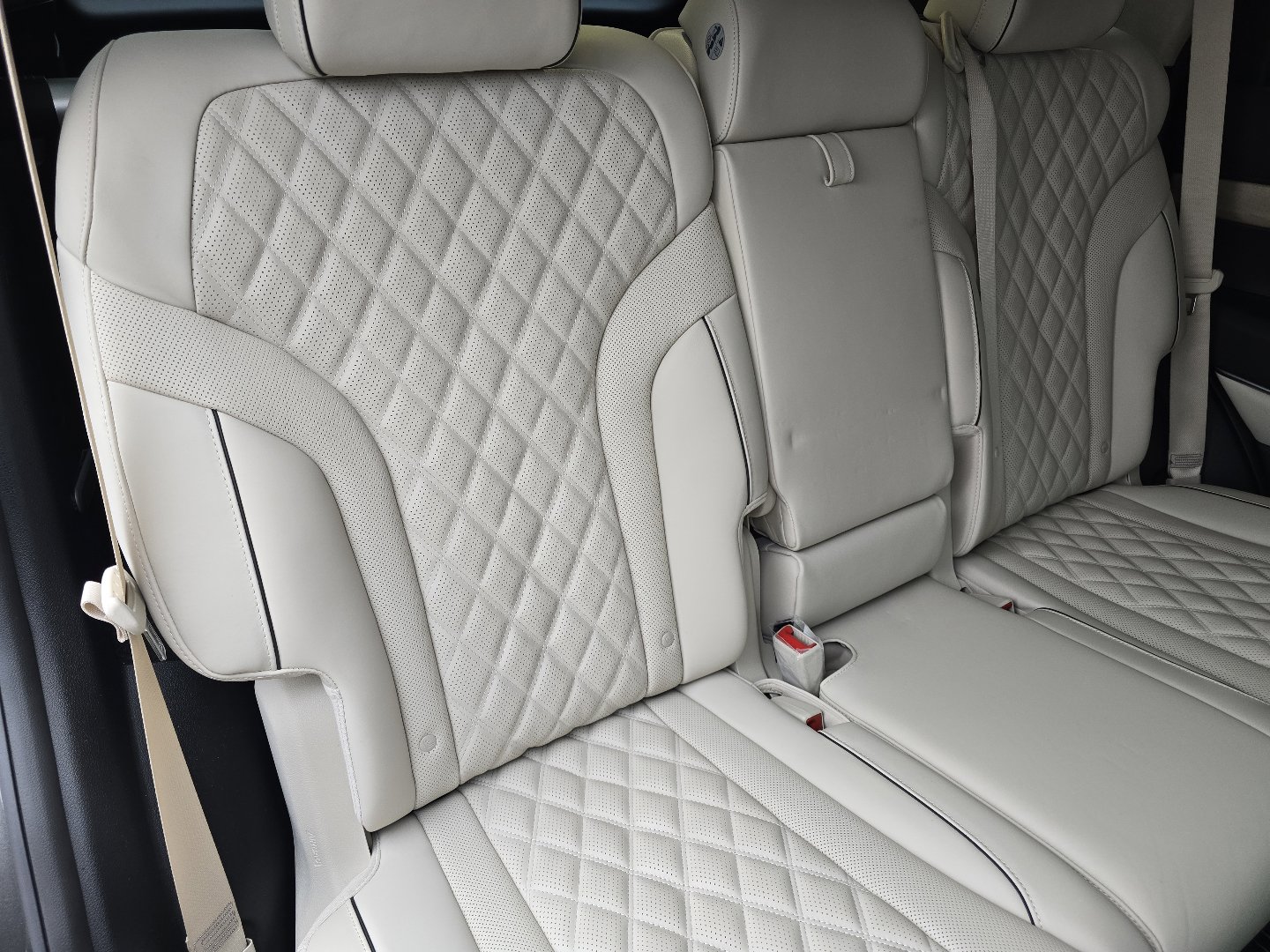 Used 2024 Genesis GV80 3.5T w/ Prestige Package image 37