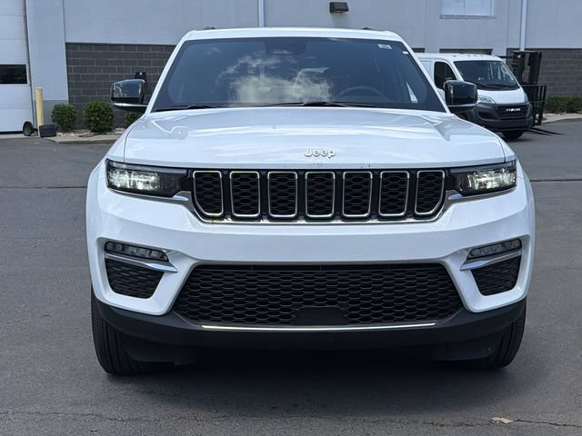 Used 2025 Jeep Grand Cherokee Limited w/ Trailer Tow Package AWD/4WD image 15